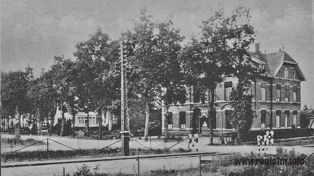 Oude foto: Gemeentehuis Slochteren