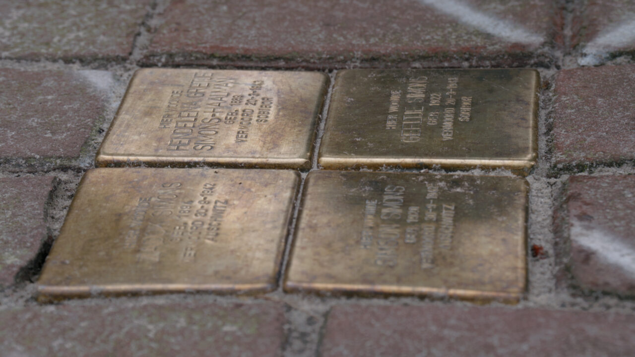 Onthulling Stolpersteine Hoogezand