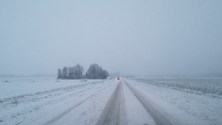 Sneeuw foto landschap Midden Groningen TV