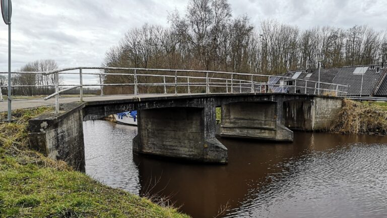Brug koopmans in Tjuchem