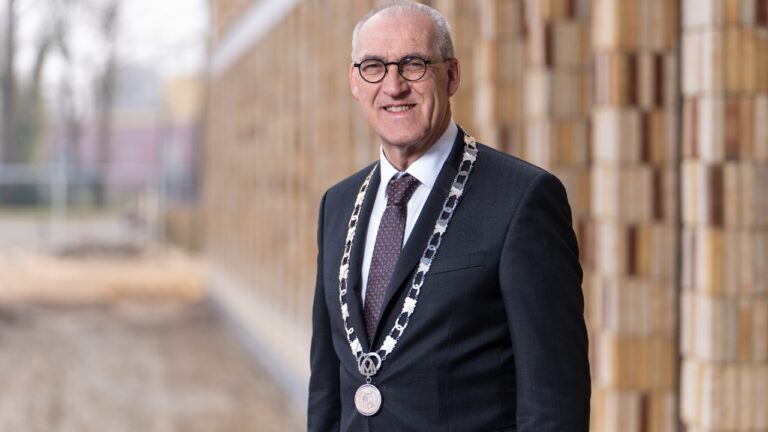 Burgemeester Hoogendoorn nieuw TV