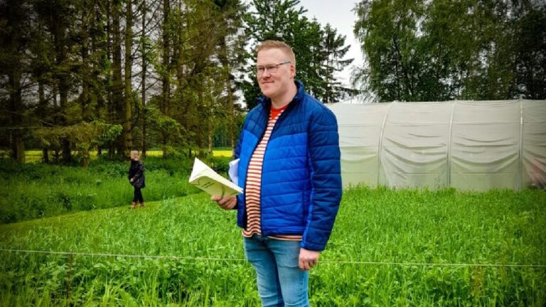 Gerard Rozeboom in Tuin van Zwaantje TV