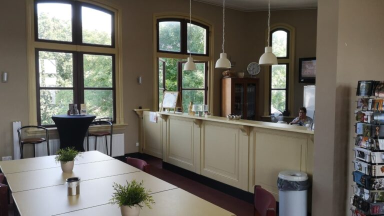 Trammuseum zuidbroek foto hal TV