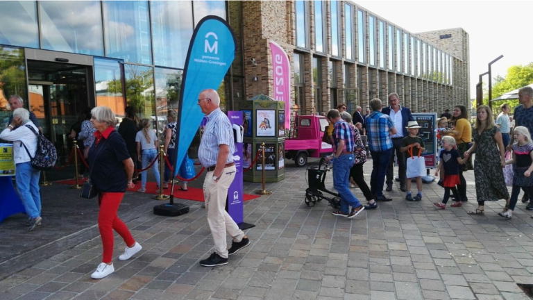 Opening voorkant Huis van Cultuur TV