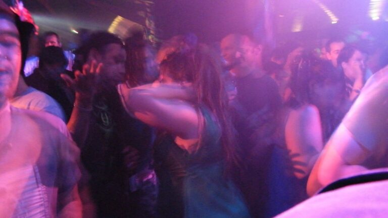 Reunie bar dacncing de BLokhut sappemeer TV