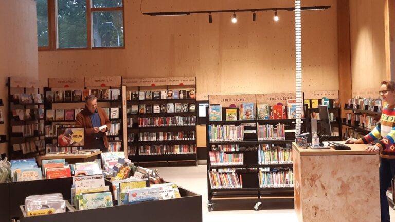 Bibliotheek Slochteren MFC Houtstek TV