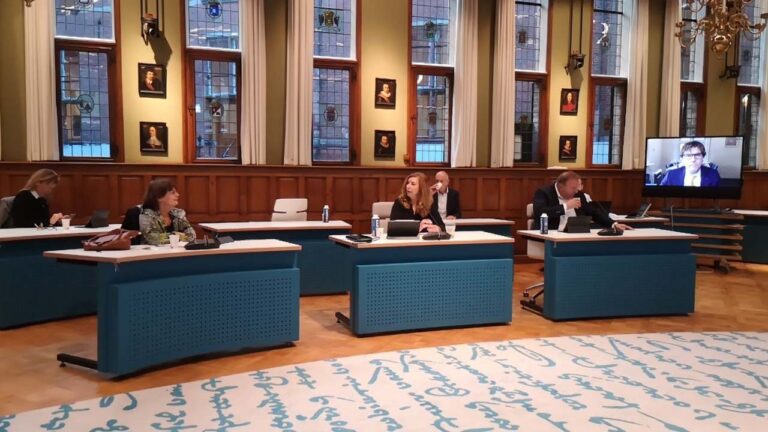 Persconferentie provincie A7 N33 4