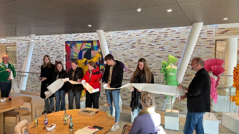 expositie papierenpracht de openingTV