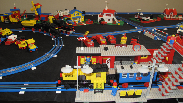 Lego treinstation