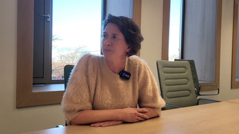 Sequence 04.00_03_50_14.Still002