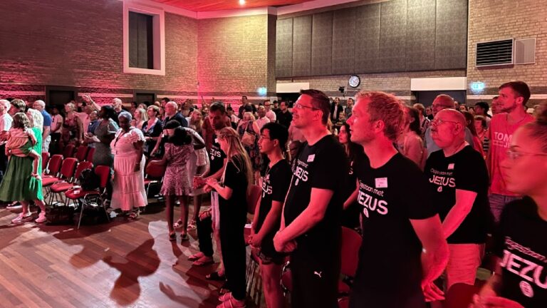 Vredeskerk Hoogezand TV