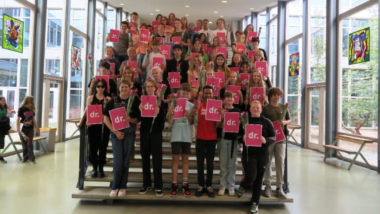 uitreiking Cambridge Engels certificaten op het Aletta TV