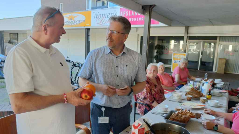 Appel en een sinaasappel