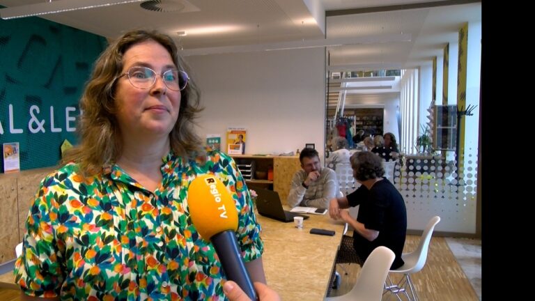 Main tijdlijn.00_04_51_12.Still001`TV