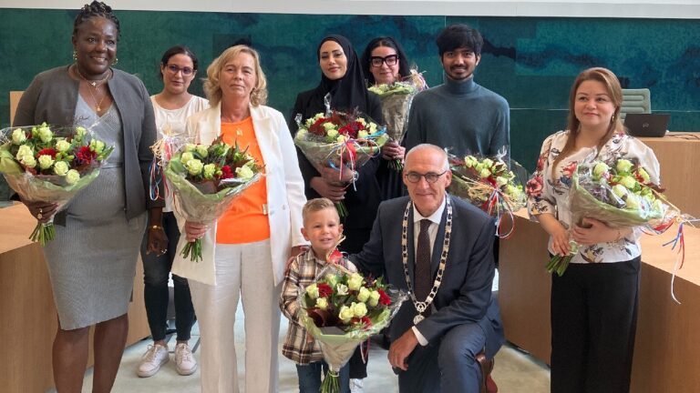 Naturalisatie 13 september op TV