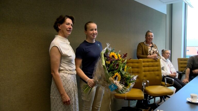 Sequence 04.00_00_19_11.Still001TV