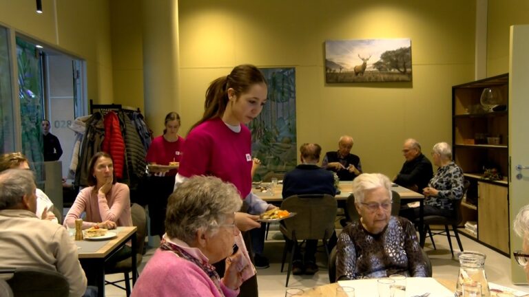 Sequence 02.00_04_06_04.Still001TV