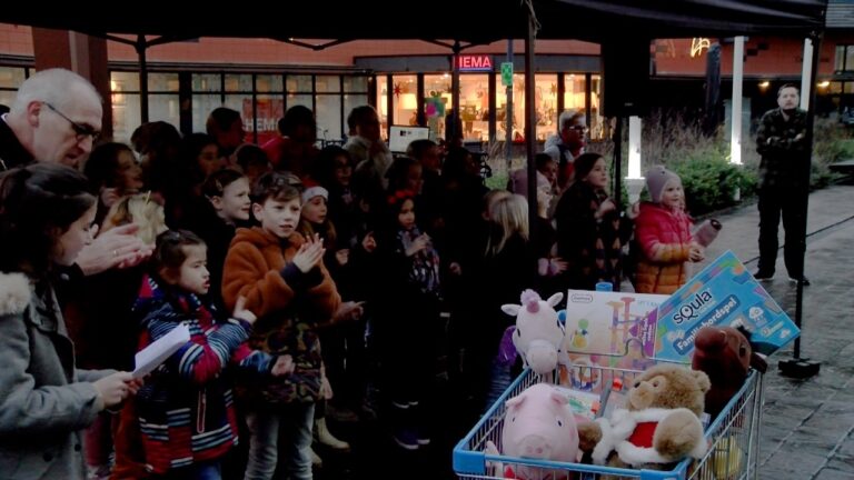 Sequence 04.00_00_20_01.Still001TV