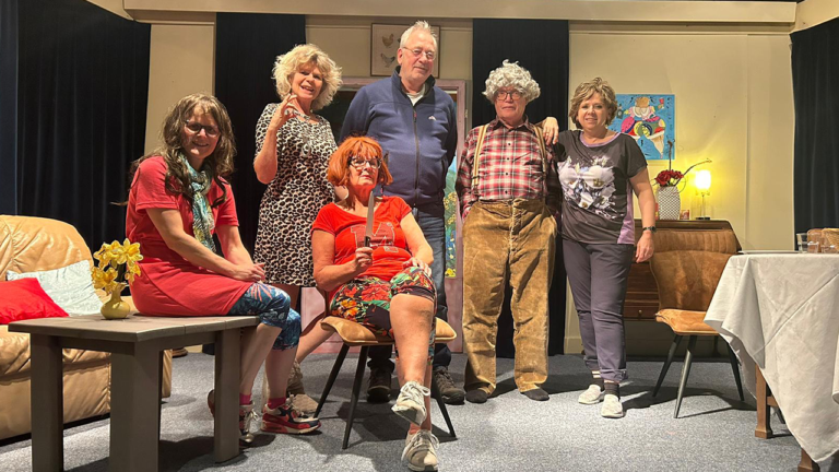 Toneelvereniging  “De Helmster Schans” Hellum