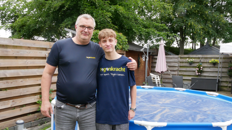 Zwemmen tegen kanker Harmjan Bieze uit Sappemeer