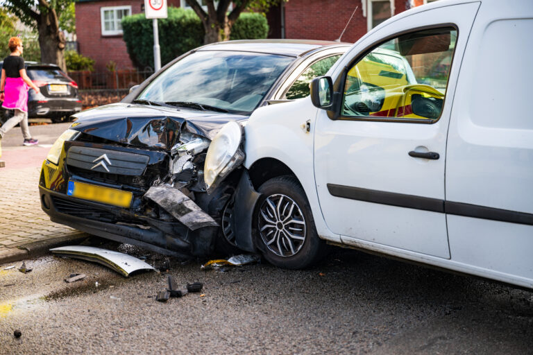 Ongeval met twee voertuigen op Noorderstraat in Sappemeer