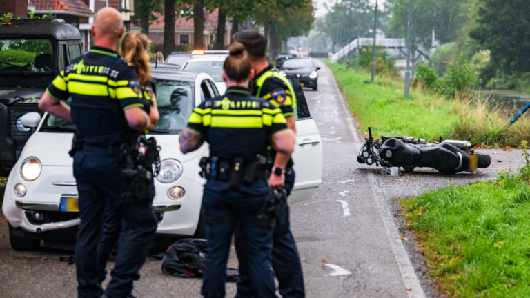 Motorrijder gewond na aanrijding in Sappemeer