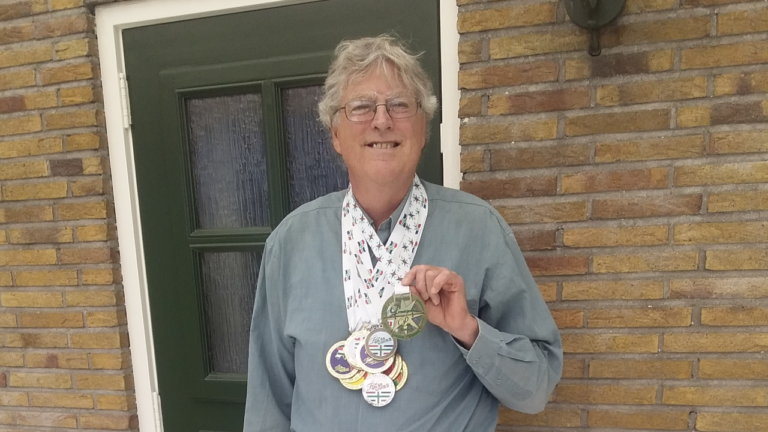 Hendrik Ritsema loopt tachtig kilometer, Tocht om de Noord