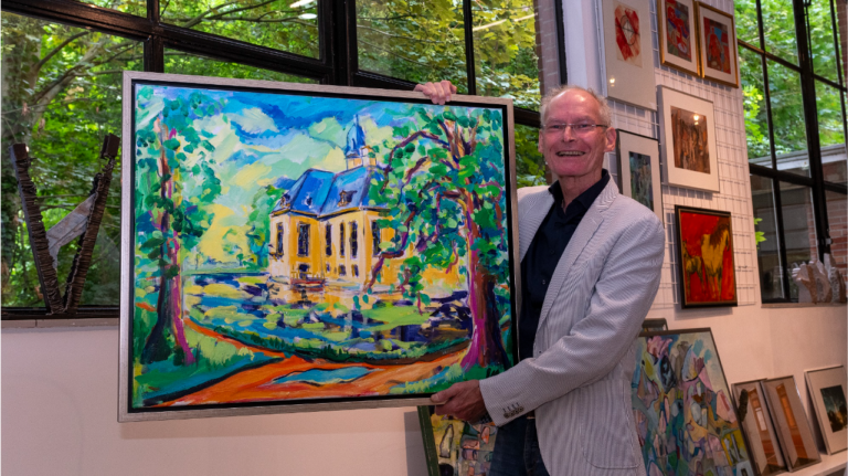 Reinder Bleeker met 'De Fraeylemaborg'