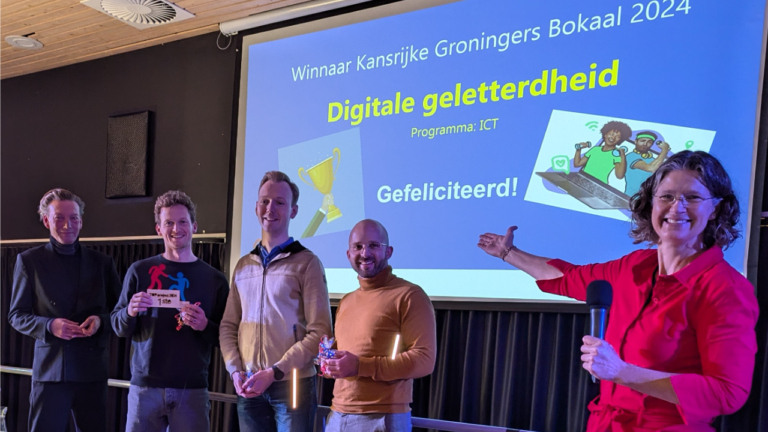 Winnaar van de Kansrijke Groningers Bokaaluitreiking 2024 Digitale Geletterdheid met Basicly