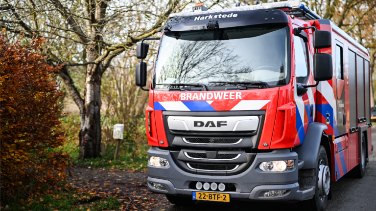 Brandweer van Harkstede uitgerukt voor woningbrand in Westerbroek