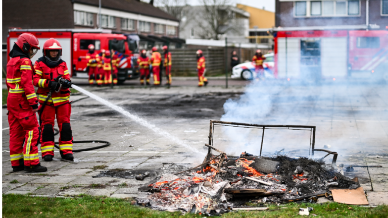 Aalbersestraat in Hoogezand , brandje oudejaarsavond 24