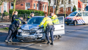 Gewonden bij ongeval op Meint Veningastraat in Hoogezand