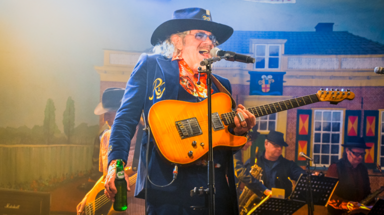 Normaal, Bennie Jolink