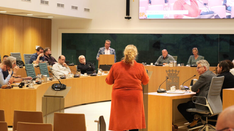 Raadzaal - Joke Lesman Wethouder Offereins - Scherpere keuzes Subsidies vanaf 2026 (13 mrt 2025)