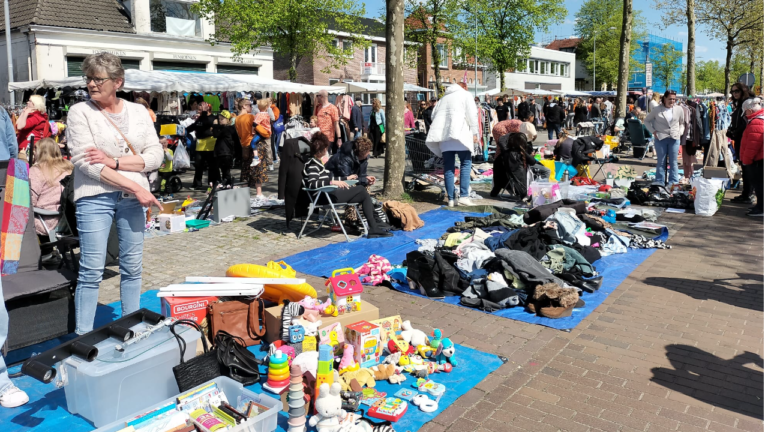 Oranjemarkt Sappemeer 2025