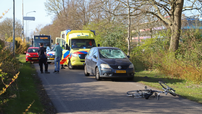 Ongeluk op de Kielsterachterweg in Hoogezand, fiets met auto.
