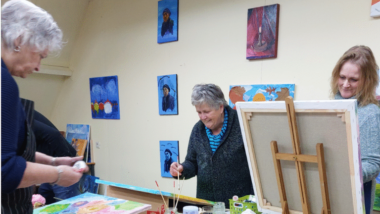 Kunstkring Kropswolde exposeert in Houtstek