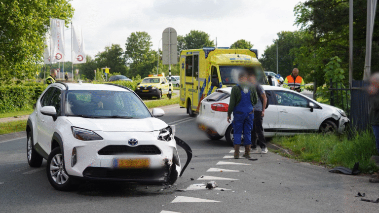 Botsing op de N860 bij Waterhuizen