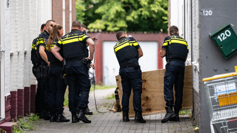 In inval in pand Sappemeer door Politie en douane