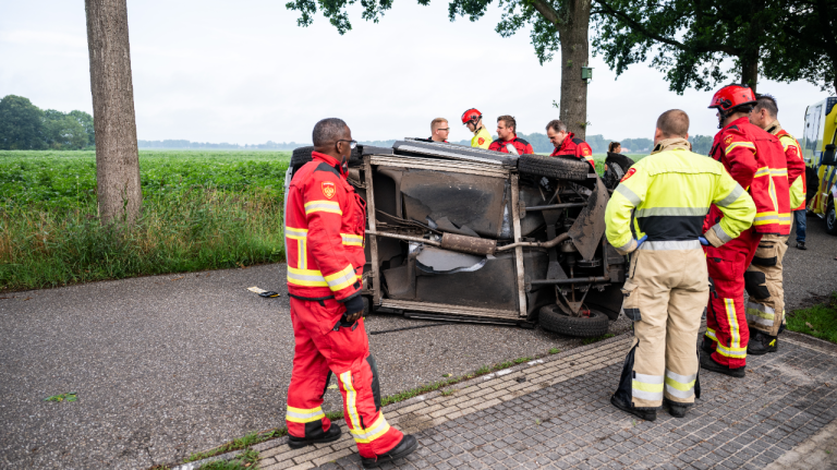 Brommobiel over de kop, Knijpslaan in Kolham