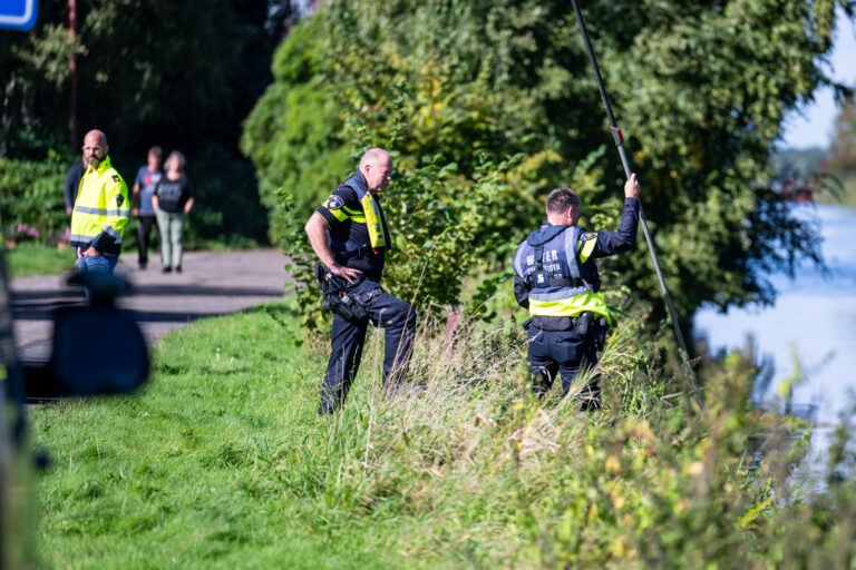 Korte Groningerweg in Foxhol, een stoffelijk overschot aangetroffen