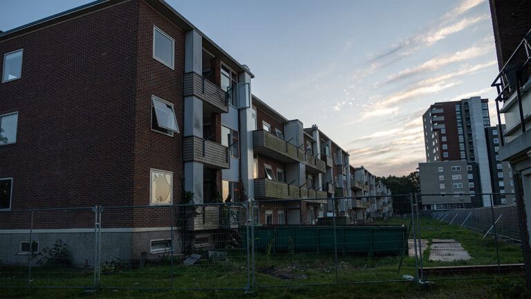 Woonblokken - Noordzijde Barentszstraat (september 2025) - Wijkvernieuwing Noorderpark Zeeheldenbuurt-West