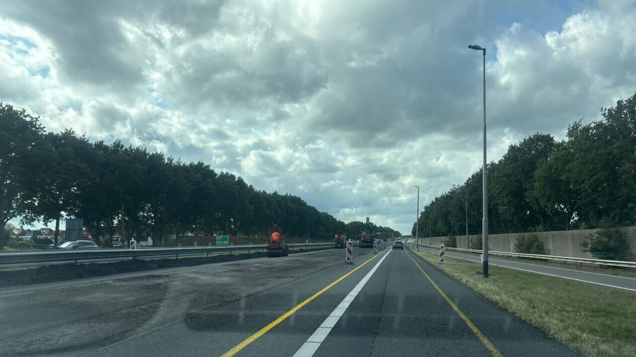 Onderhoud aan de A7 tussen Groningen en Zuidbroek