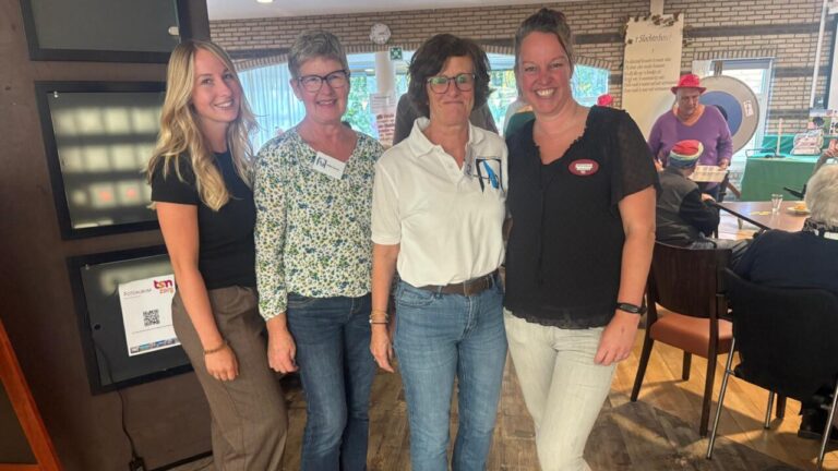 Eerste Fancy Fair in Slochteren van Voor Anker