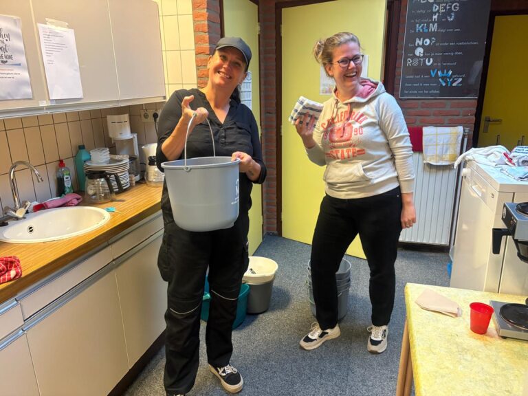 Grote Schoonmaak van het dorpshuis Kiel-Windeweer