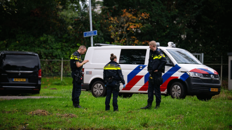 Fietser loopt beenletsel op Achterdiep N.Z. in Sappemeer