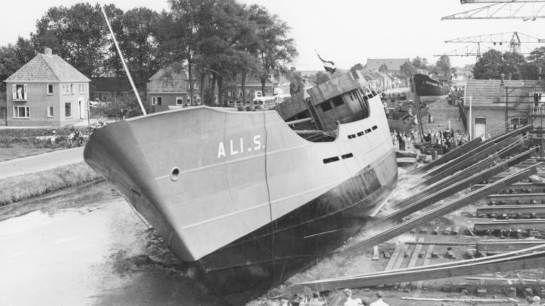 Werfkade 24 Tewaterlating Bodewes, foto Groninger Archieven