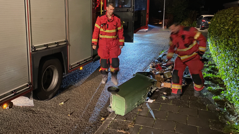 Papiercontainer in brand aan Johan Willem Frisolaan