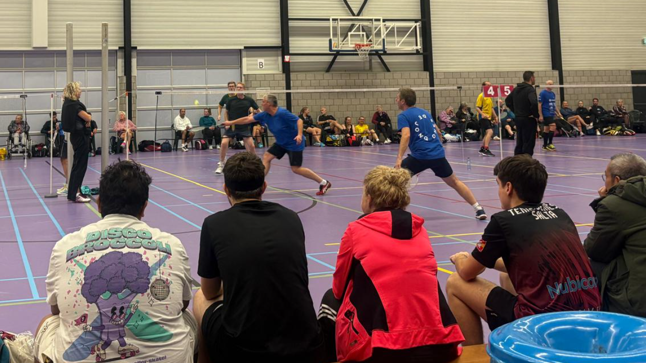 Achtste Make-A-Wish badmintontoernooi in Sportcentrum De Kalkwijck