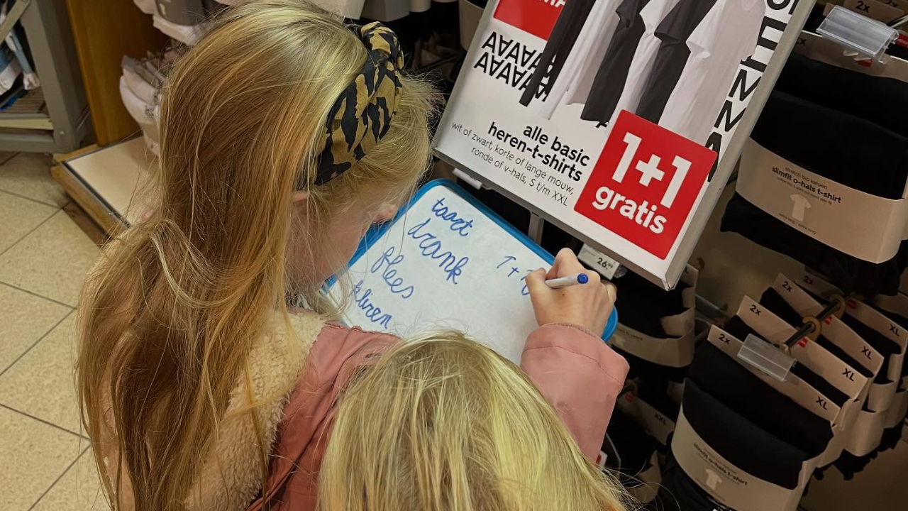 CBS De Wegwijzer in Slochteren , op bezoek bij Hema